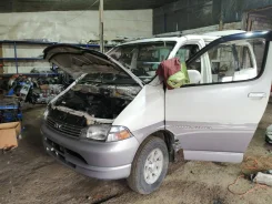 Toyota Granvia. KCH16, 1KZTE ����