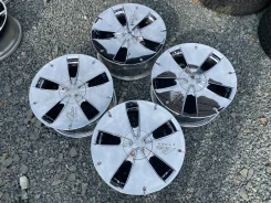 Vault. 7.5x18", 4x100, 4x114.3, ET42, �� 73,1���. ����