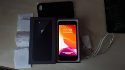 Apple iPhone 8. �/�, 64 ��, �����, 3G, 4G LTE, NFC ����