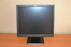 IBM. 17" ����