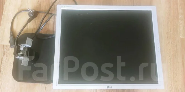 LG. 19", ���������� �� (LCD, LED, QLED) ����