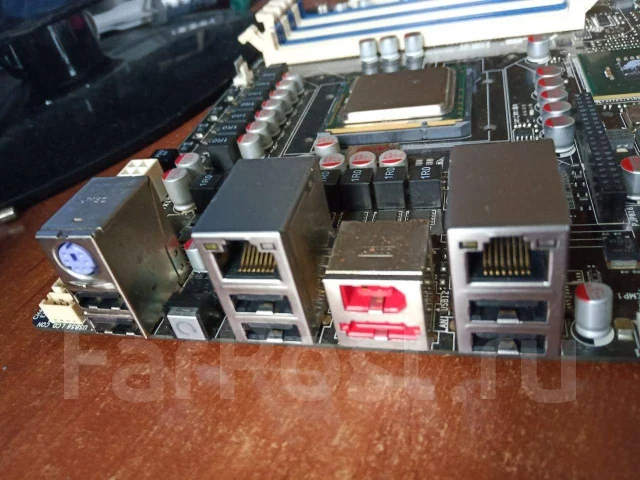 LGA1366 ����