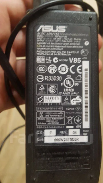 Asus X53U. 15.6", ��� 4 ��, ���� 1���, WiFi: 1, Bluetooth: 1, ����������� �� 1��. ����