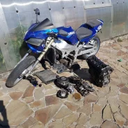 Yamaha R1 ����