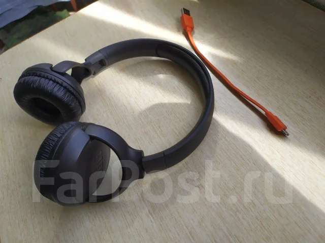 JBL Tune 560BT ����