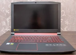 Acer Nitro 5. 15.6", 2,4����, ��� 16 ��, ���� 512���, WiFi: 1 ����