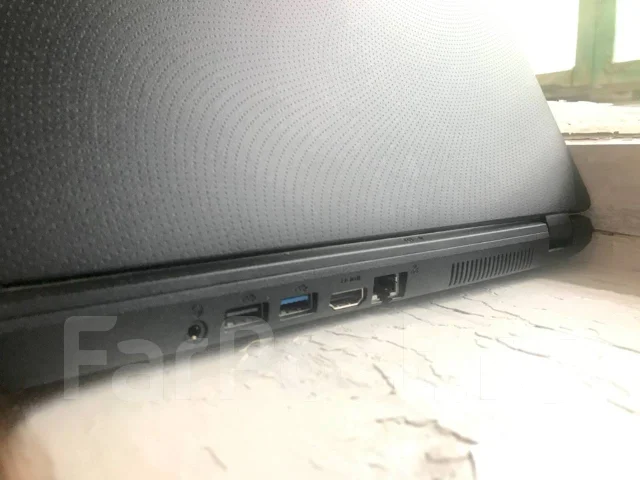 Packard Bell. 15.6", 1,6����, ��� 4 ��, ���� 500���, WiFi: 1, Bluetooth: 1, ����������� �� 3��. ����