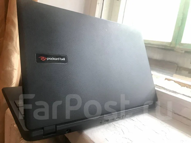 Packard Bell. 15.6", 1,6����, ��� 4 ��, ���� 500���, WiFi: 1, Bluetooth: 1, ����������� �� 3��. ����