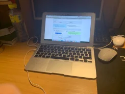 Apple MacBook Air. 11.2", 1,6����, ��� 4 ��, ���� 256���, WiFi, Bluetooth, ����������� �� 6��. ����