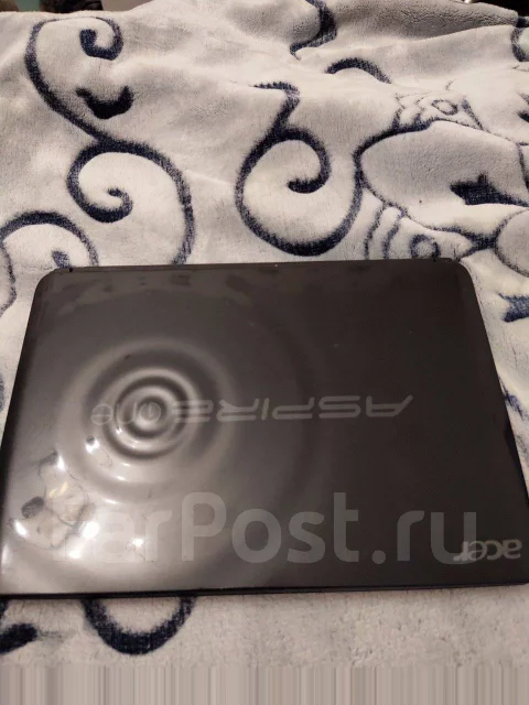 Acer Aspire One D270. 10.1", WiFi: 1, Bluetooth: 1 ����