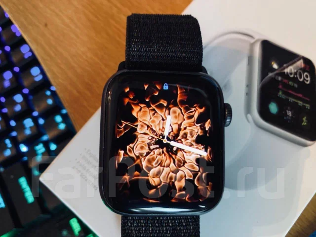 Apple Watch Series 4. GPS, NFC, IP67, IP68 ����