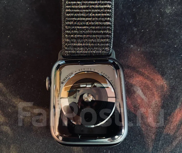 Apple Watch Series 4. GPS, NFC, IP67, IP68 ����