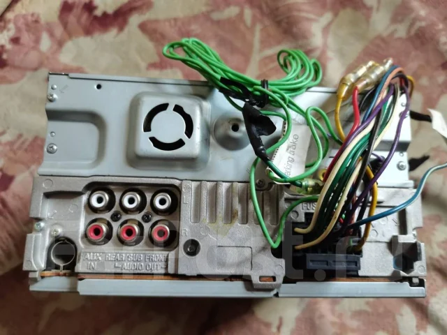 Sony XAV-63 ����