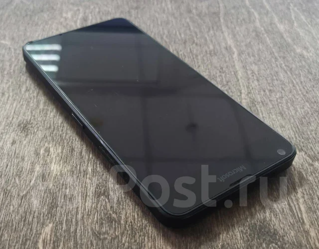 Microsoft Lumia 640. �/�, ������, 3G, 4G LTE, Dual-SIM ����