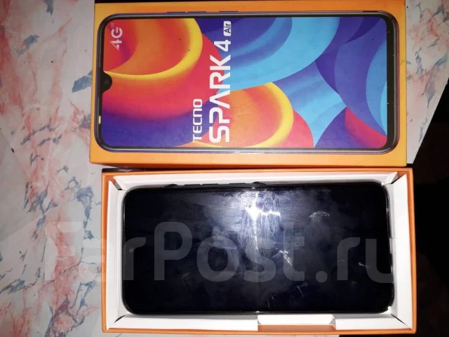 Tecno Spark 4. �/�, ������, 4G LTE ����