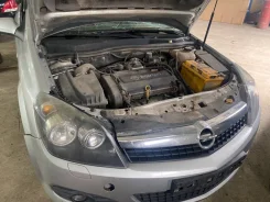 Opel Astra GTC ����