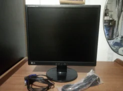 LG. 19" ����
