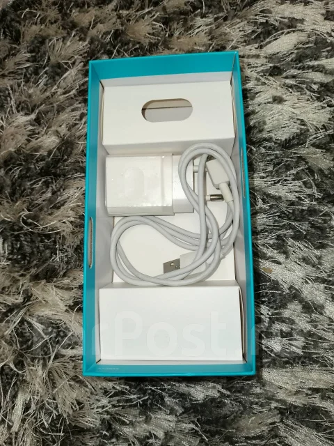 Honor 10 lite. �/�, ������, 3G, 4G LTE ����
