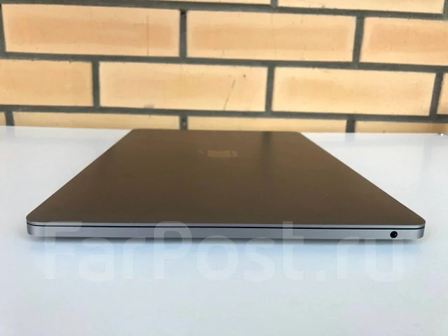 Apple MacBook Pro 13 2019 Mid. 13.3", 1,4����, ��� 8 ��, ���� 256���, WiFi: 1, Bluetooth: 1, ����������� �� 10��. ����