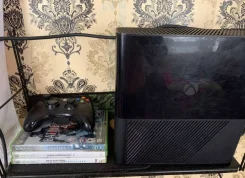 Microsoft Xbox 360 E ����