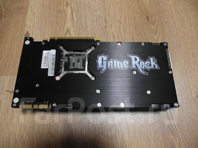 GeForce GTX 1080 ����