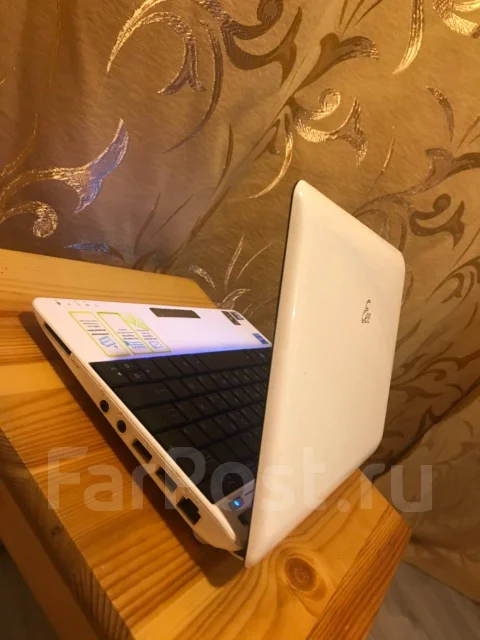 Asus Eee PC 1005HA. 10.1", 1,6����, ��� 2048 ��, ���� 120���, WiFi: 1, ����������� �� 2��. ����