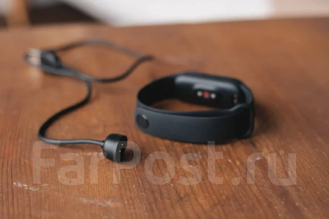 Xiaomi Mi Band 5 ����