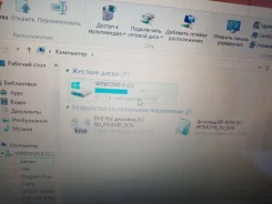 Toshiba. ��� 64 �� � ������, WiFi, Bluetooth ����