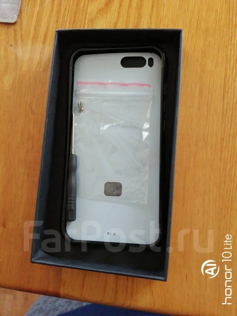 Xiaomi Mi6. �/�, ������, 3G, 4G LTE, Dual-SIM, NFC ����