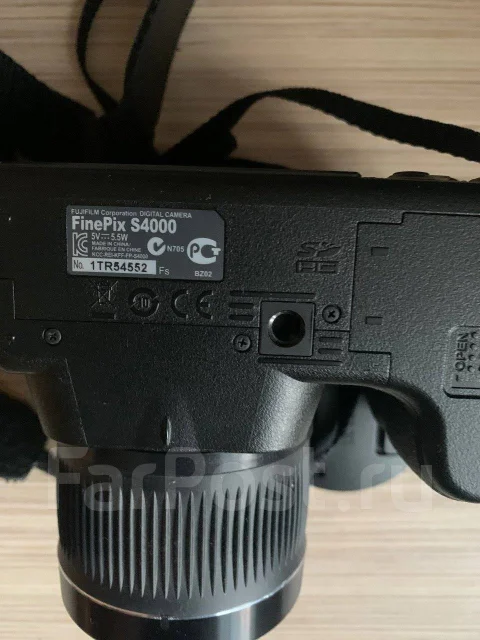 Fujifilm FinePix S4000 ����