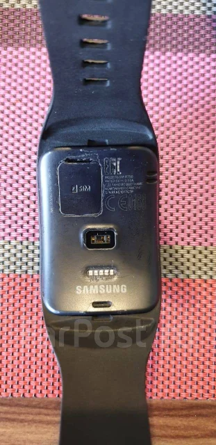 Samsung Gear S2. GPS, SIM-�����, IP68 ����
