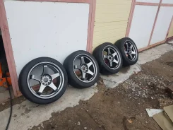 URAS. 8.0x17", 5x114.3, ET35 ����