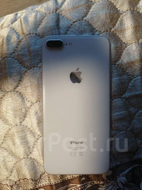 Apple iPhone 8 Plus. �/�, �����, 3G, 4G LTE, NFC ����