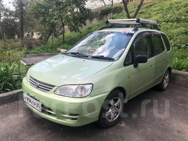 Toyota Corolla Spacio. �������, 4wd, 1.8 (115��.�.), ������, 200 000����. �� ����