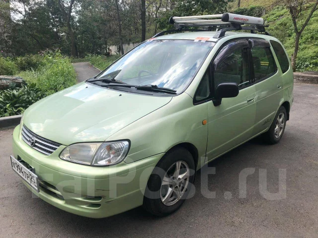 Toyota Corolla Spacio. �������, 4wd, 1.8 (115��.�.), ������, 200 000����. �� ����