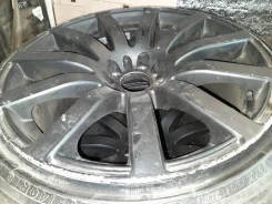 URAS. 9.0x18", 5x114.3, ET30 ����