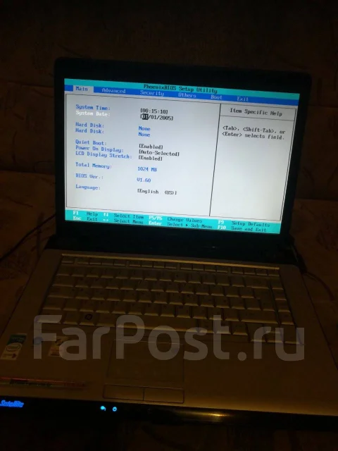 Toshiba Satellite A200. 15.4", ��� 1024 ��, ���� 320���, WiFi: 1 ����
