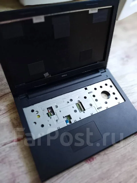 Dell Inspiron 3542. 15.6", 2����, ��� 256 �� � ������, ���� 1���, WiFi: 1, ����������� �� 1��. ����