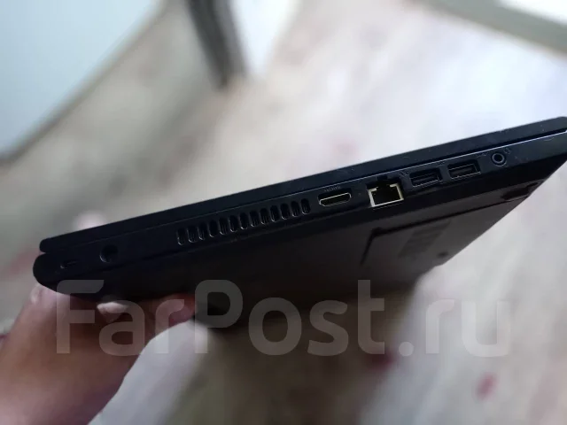 Dell Inspiron 3542. 15.6", 2����, ��� 256 �� � ������, ���� 1���, WiFi: 1, ����������� �� 1��. ����
