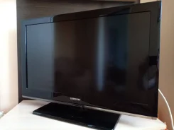 Samsung LE32C530. LCD (��) ����