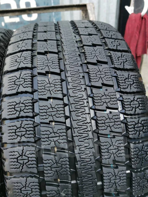 Toyo Observe Garit G4. ������, ��� �����, 2012 ���, �/�, ����� 5 % ����