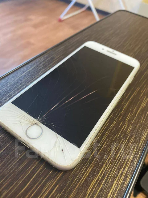 Apple iPhone 7. �/�, �����, 4G LTE ����