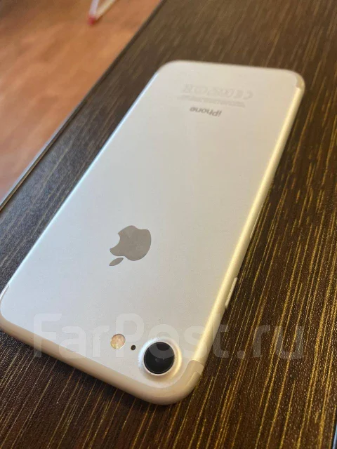 Apple iPhone 7. �/�, �����, 4G LTE ����