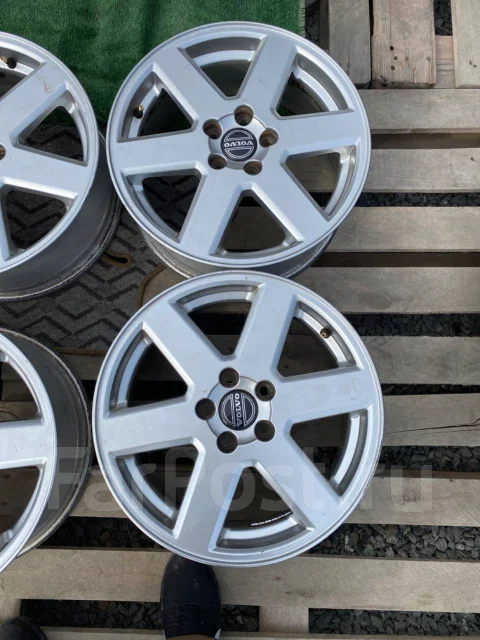 Volvo. 7.0x17", 5x108, ET49, �� 66,6���. ����
