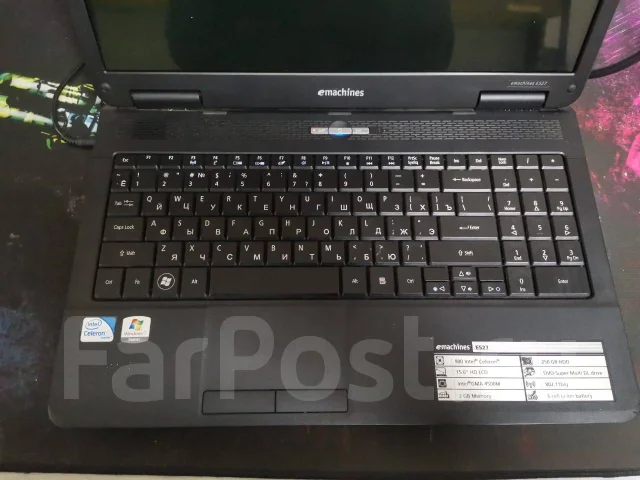 eMachines E527 ����