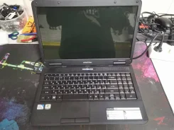 eMachines E527 ����