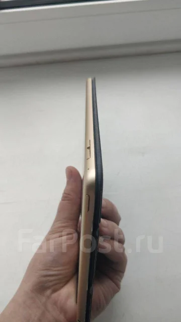 Apple iPad Mini 4 ����