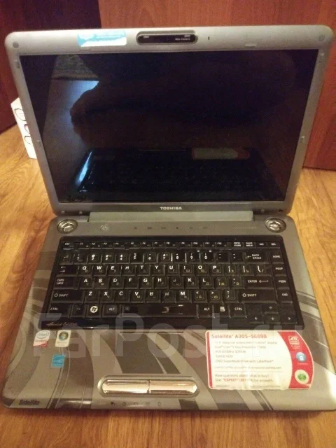 Toshiba. 15.4", 800����, ��� 4 ��, ���� 320���, WiFi: 1, Bluetooth: 1, ����������� �� 1��. ����
