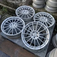 Crimson Linea Sport. 7.5x18", 5x100, ET48, �� 73���. ����