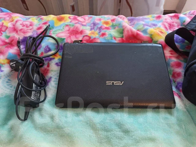 Asus Eee PC 1001 ����